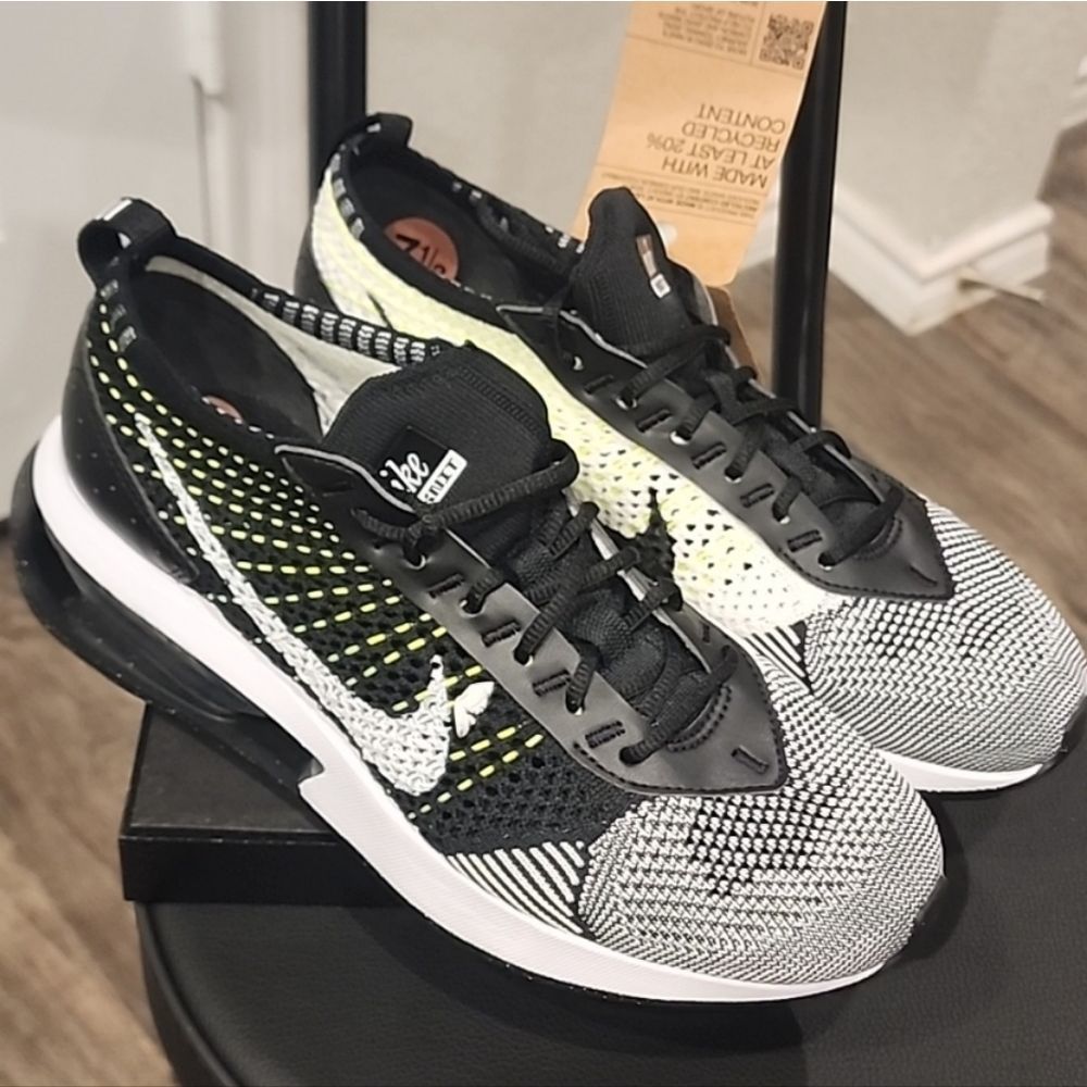 Nike Air Max Fly Knit‎ Racer- Black/Bolt/White - Picture 11 of 15